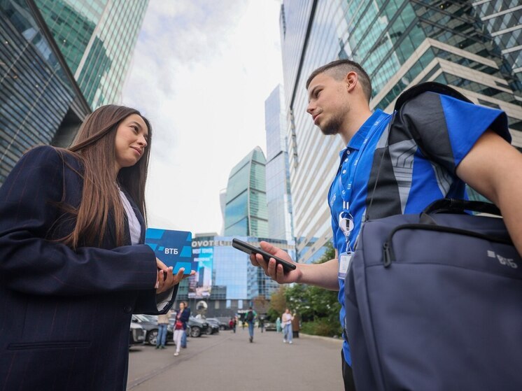 Клиентам ВТБ теперь доступна бесконтактная оплата на АЗС