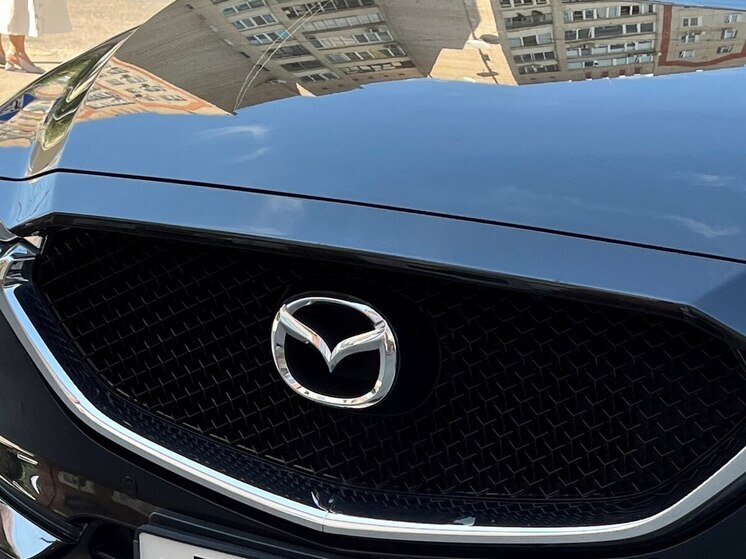 Житель Волжского района год ждал и не дождался ремонта своей Mazda
