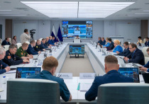 1 июля губернатор ЯНАО Дмитрий Артюхов провел заседание антитеррористической комиссии и оперштаба