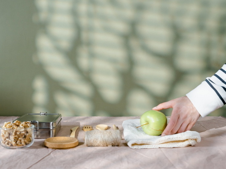 Профессор Берг указала, как надо кушать яблоки, дабы получить максимум пользы