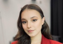 Олимпийская чемпионка по фигурному катанию Анна Щербакова удивила танцем. Спортсменка провела тренировку в олимпийском комплексе «Лужники» в рамках «Московского марафона тренировок».