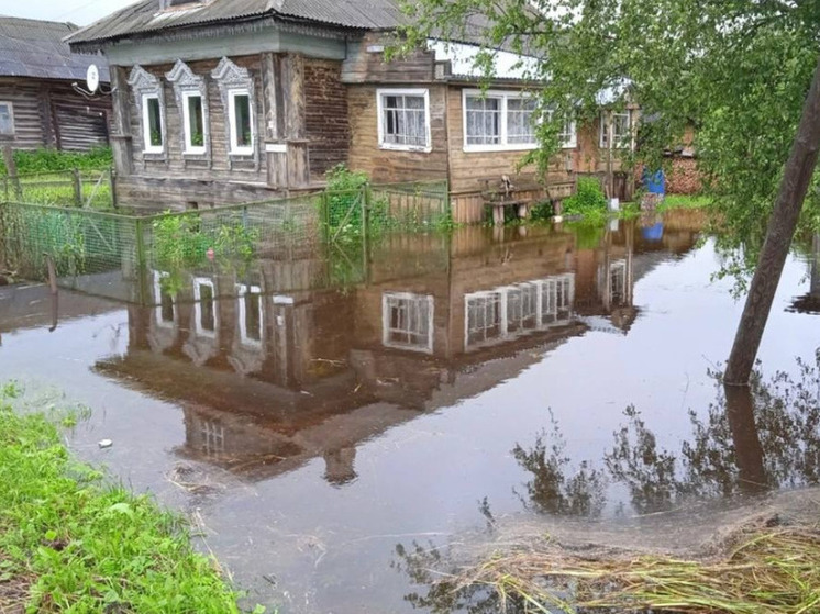 В Ярославской области тонет очень красивая деревня