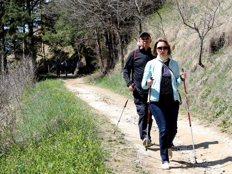 В Приэльбрусье 150 туристов провели «Трекинговые выходные»