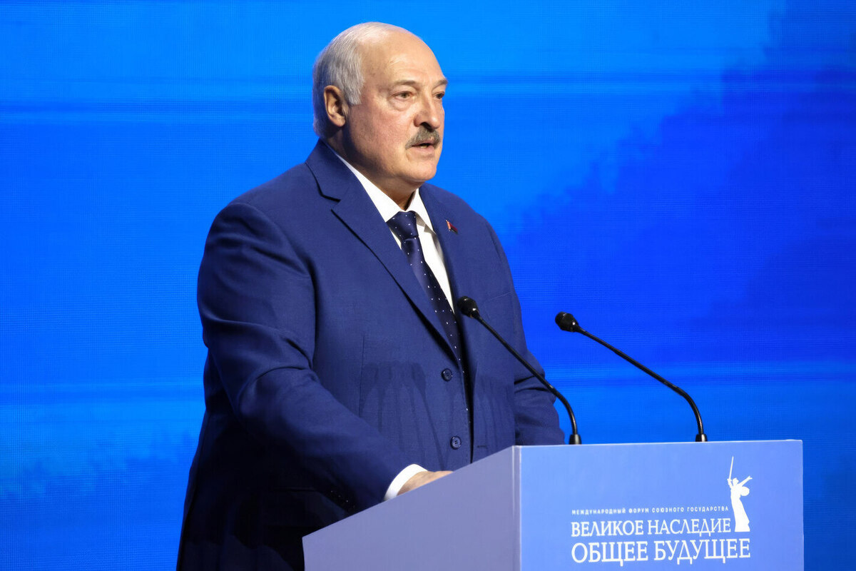 Лукашенко заявил о нормальном отношении к заключенным в белорусских тюрьмах