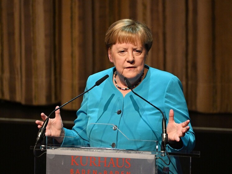 Меркель: без диалога украинский конфликт не закончить