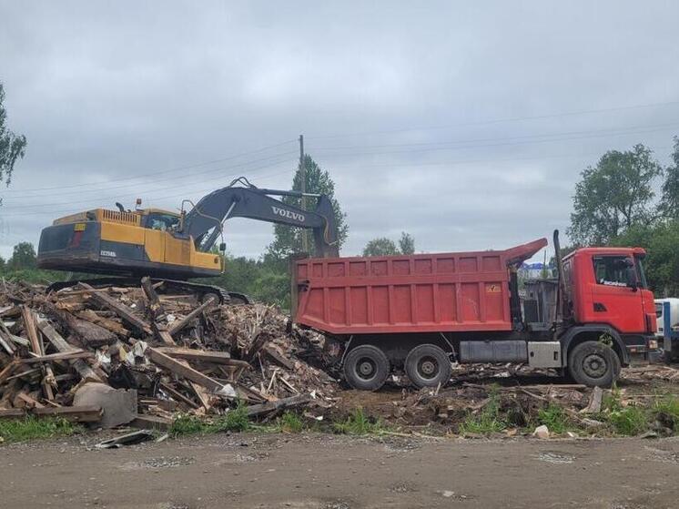 Cнос расселенных аварийных домов продолжают в Суоярви