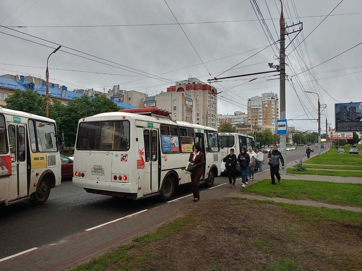 В Орле остановку "Улица 60 лет Октября" перенесли к дому №14