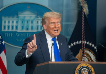 Администрация Трампа рассматривает возможность лишения собирающегося схватиться за право руководить Нью-Йорком демократа Зохрана Мамдани гражданства США