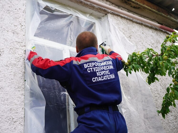 В Луганске ликвидируют последствия после удара ВСУ