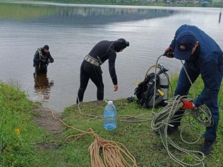 Тела юноши и двух подростков, утонувших в озере, обнаружены в Приморье