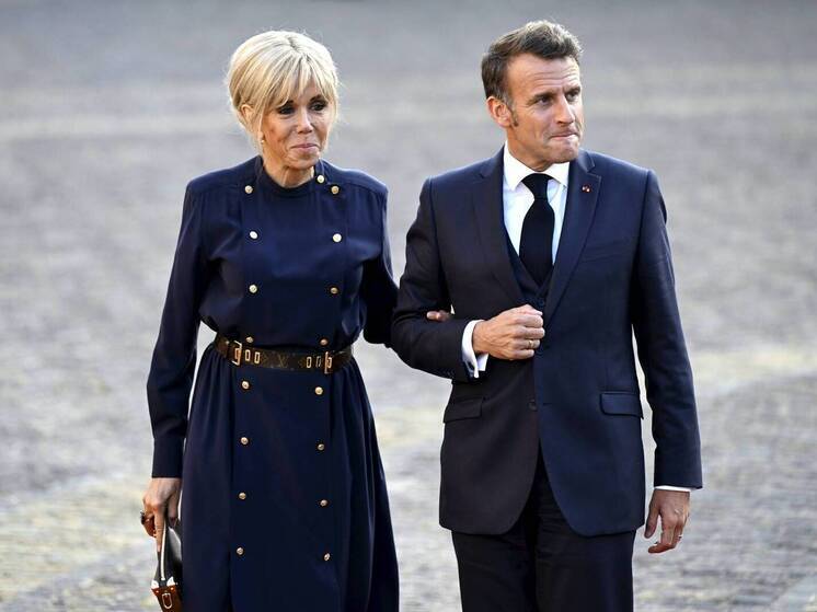 Президент Трамп просил журналистку перестать расследовать прошлое жены Макрона