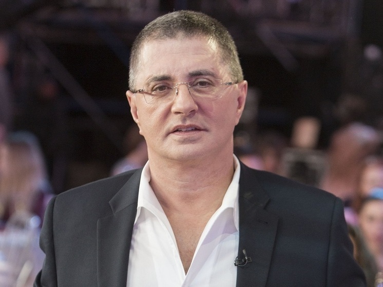 Доктор Мясников: телезрители чаще всего спрашивают о гипертонии и холестерине