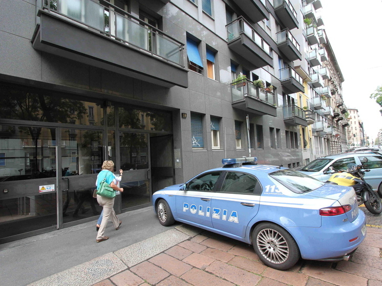 Двух "детей-призраков" 7 и 9 лет в подгузниках нашла полиция на ферме в Италии