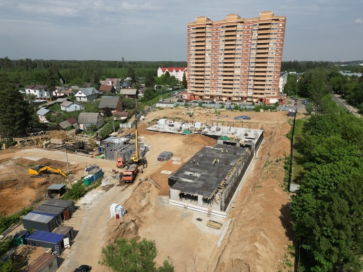 Дом для переселенцев возводят в округе Солнечногорск