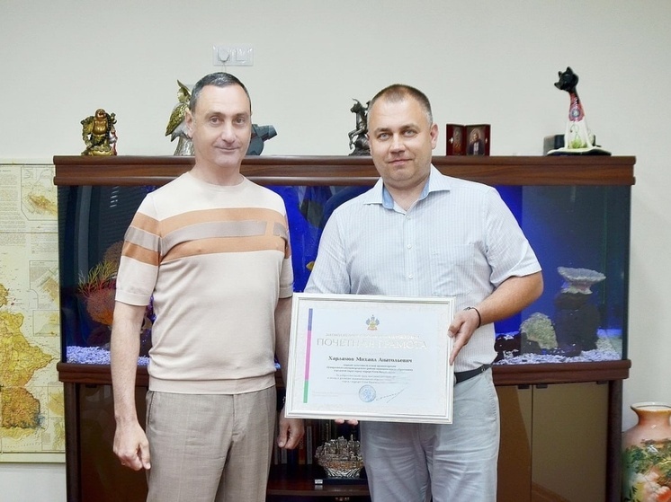 Виктор Тепляков вручил награды сочинцам, внесшим вклад в развитие Кубани
