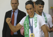 Скандально известная боксерша из Алжира, олимпийская чемпионка Парижа-2024, Иман Хелиф вновь оказалась в центре внимания СМИ, опубликовав экспрессивное сообщение в своих социальных сетях