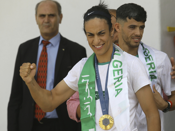 Скандально известная боксерша из Алжира, олимпийская чемпионка Парижа-2024, Иман Хелиф вновь оказалась в центре внимания СМИ, опубликовав экспрессивное сообщение в своих социальных сетях