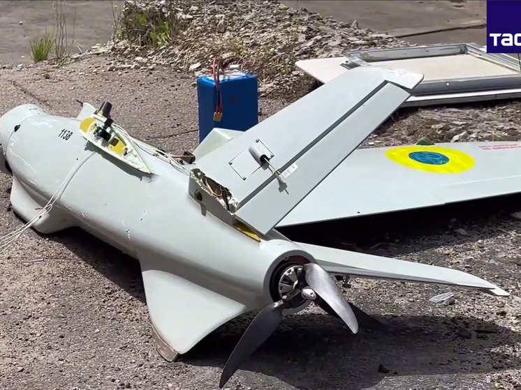 Саперы обезвредили вражеский БПЛА, который утром прилетел в окно магазина в Луганске