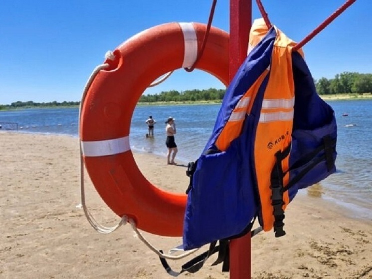 Волгоградцам рассказали о правилах первой помощи при спасении тонущего человека