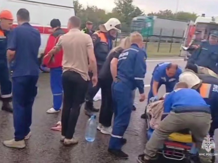 Донская прокуратура организовала проверку из-за ДТП с погибшим подростком и 6 пострадавшими