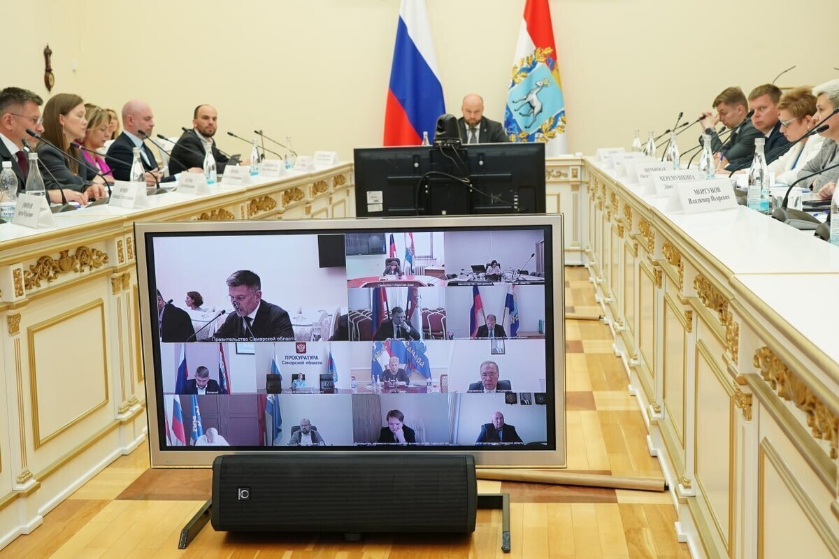 Правительство области обсудило развитие культуры, ремонт ДК и новые стипендии