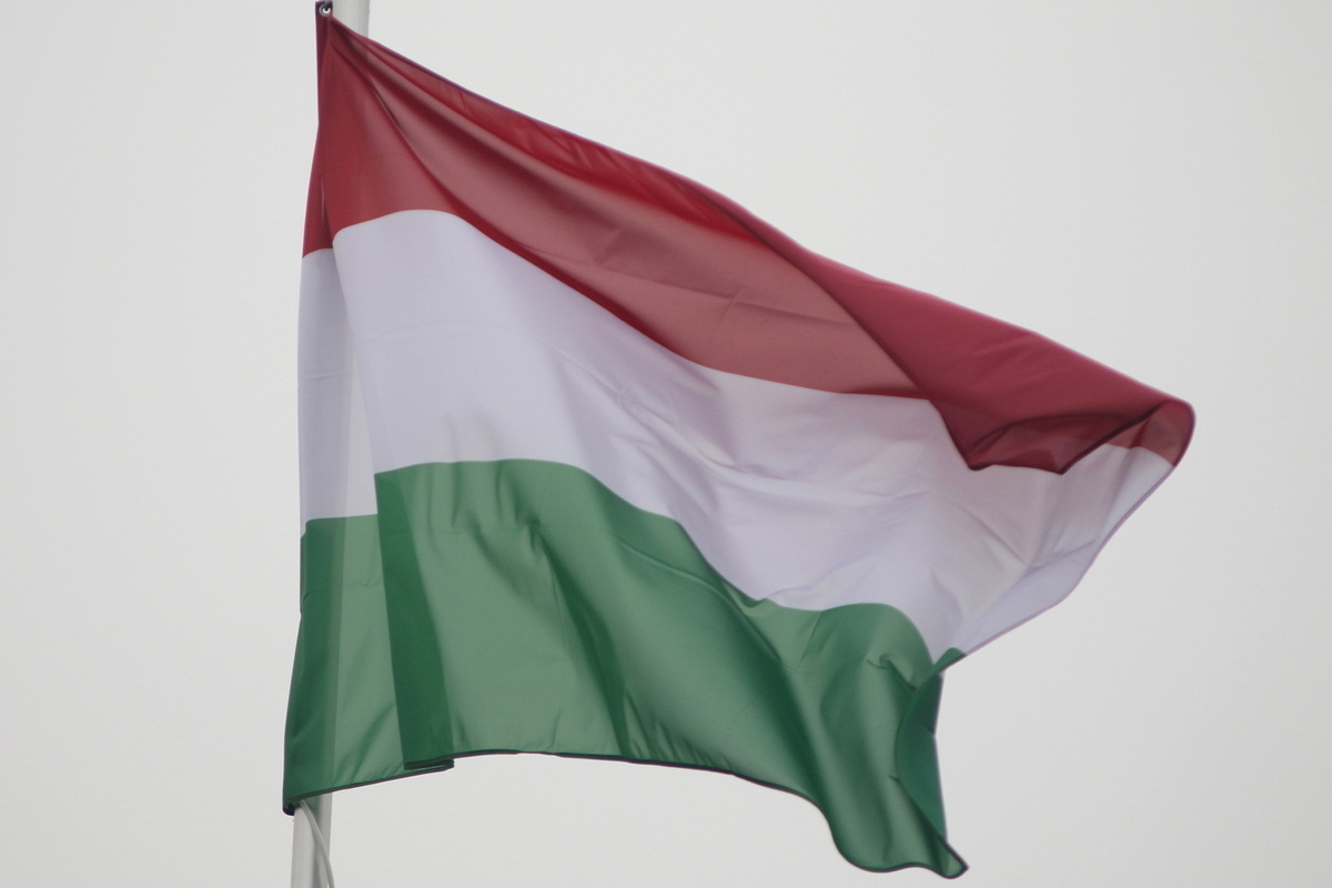 Сийярто: Венгрия и Словакия работают над сохранением импорта энергии из РФ