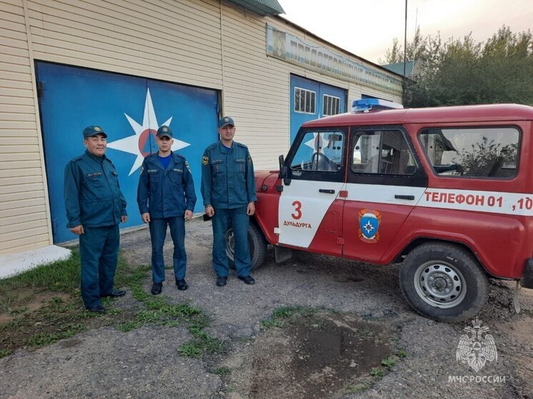 Сотрудники МЧС спасли подростка, которого унесло течением в Забайкалье