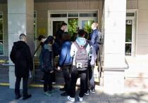 У выпускников школ сейчас — важная пора: нужно сдать экзамены, получить аттестат, выбрать вуз и специальность