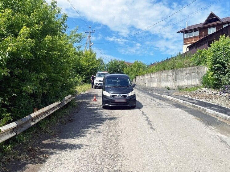 В Горно-Алтайске 10-летнюю девочку госпитализировали после ДТП с иномаркой
