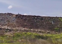 Свалка по улице Болховской во Мценске продолжает разрастаться