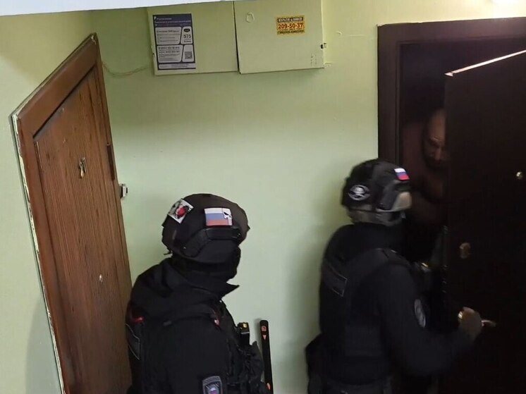 Четыре налетчика с методами из 90-х задержаны уголовным розыском Петербурга