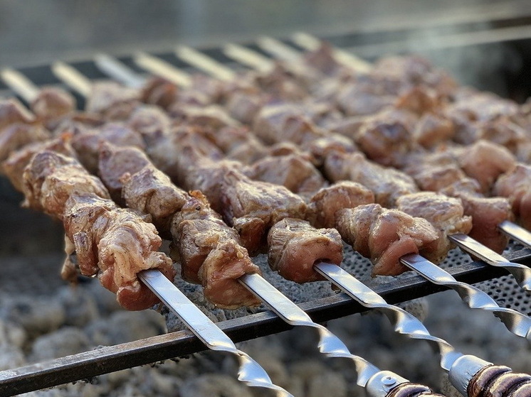 Грузинский секрет идеального маринада для шашлыка: забудьте об уксусе и соевом соусе - мясо будет таять во рту