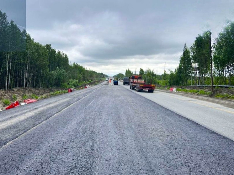 В Югре ремонтируют трассу Нижневартовск - Радужный