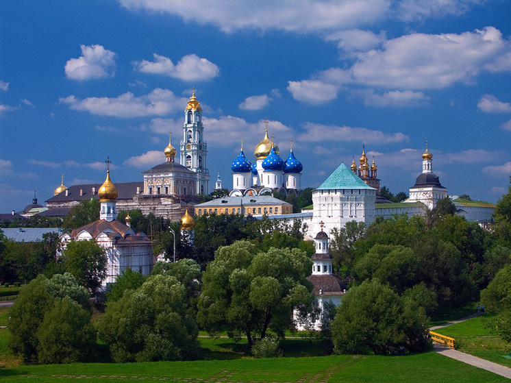 Троице-Сергиева лавра: духовный центр России