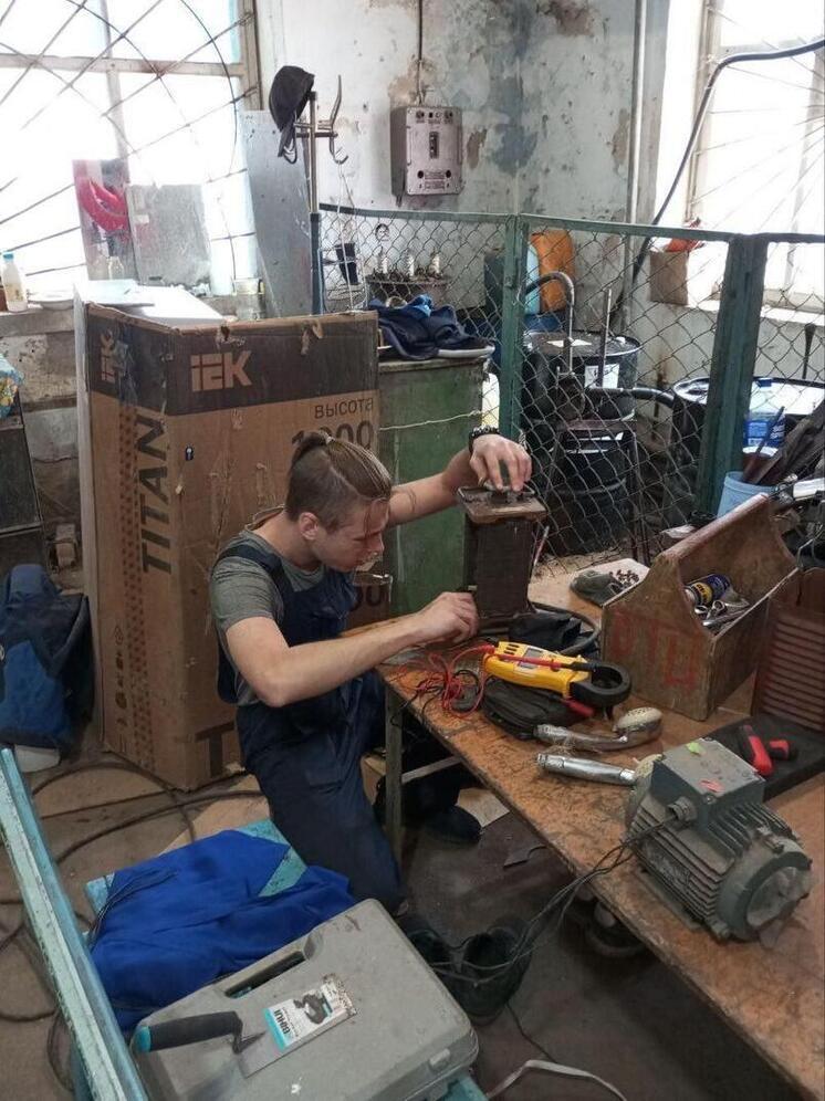 Тверские электрики продолжают помогать Бердянску и его жителям