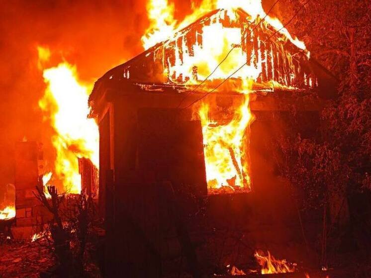 Непотушенная сигарета стала причиной гибели двух человек в Первомайске ЛНР