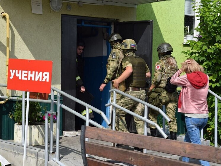 В Вейделевке провели учения для повышения готовности служб к ЧС