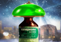 Старинное здание напротив памятника Маяковскому, на другой стороне улицы Горького (то есть поблизости, а возможно, и в перекрестье этих литературных имен), фасад — витринный, ресторана «София», на задворках этого гастрономического очага (если обогнуть его справа, потянуть казенного вида не антикварную, скорее, фанерную дверь) обнаружится редакция журнала «Юность»