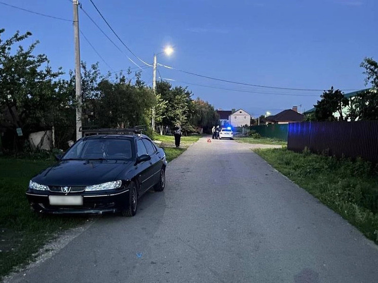 В Орловской области автомобиль сбил 7-летнего велосипедиста