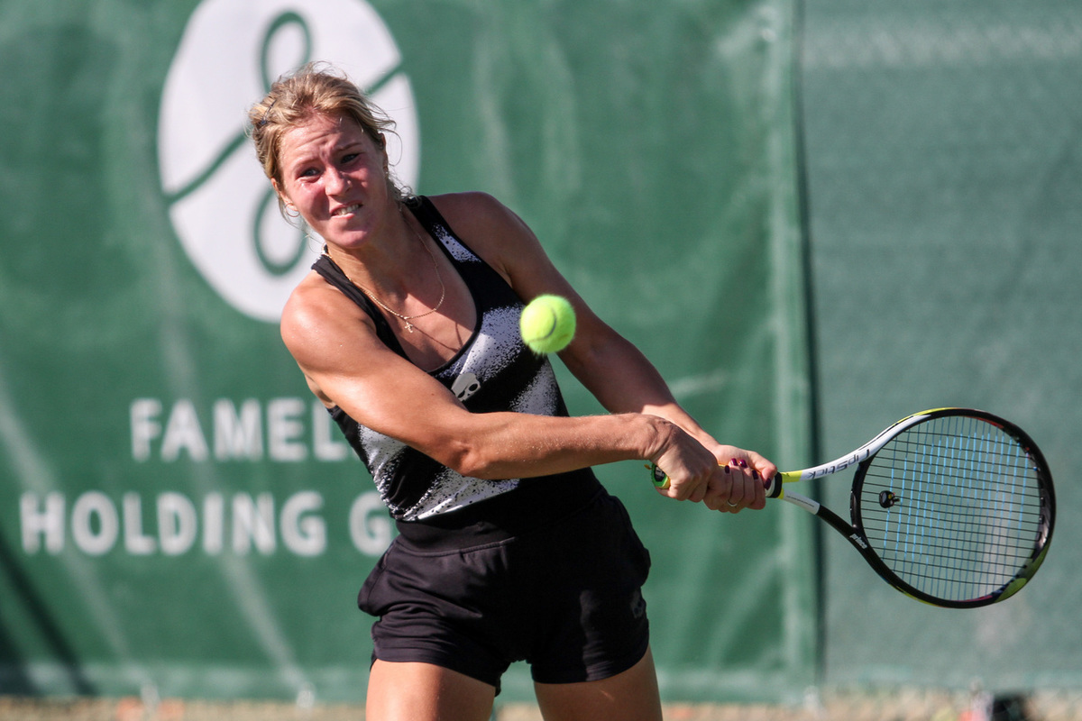 Захарова проиграла во втором круге Уимблдона