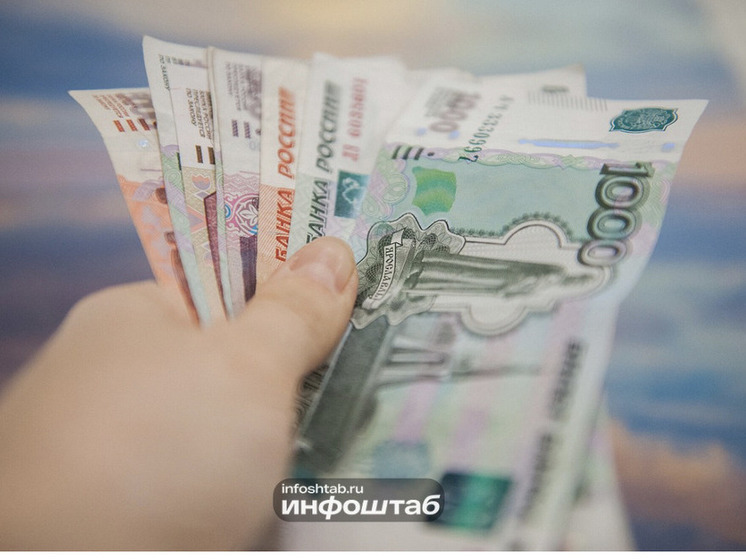 Студентка из Астрахани лишилась 800 тысяч рублей из-за мошенников