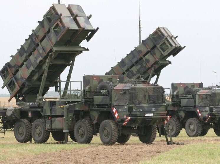 Трамп заявил о продолжающихся поставках оружия Киеву