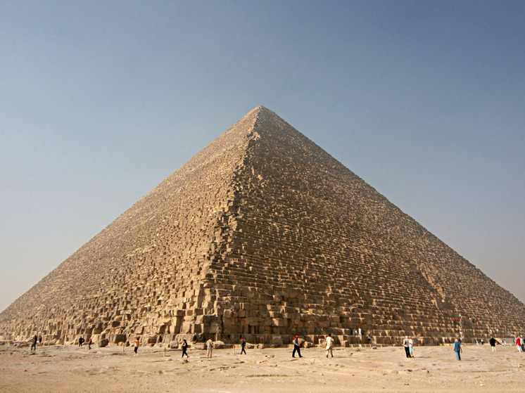 Egyptologist Hawass: The Pyramid of Cheops was built by skilled workers