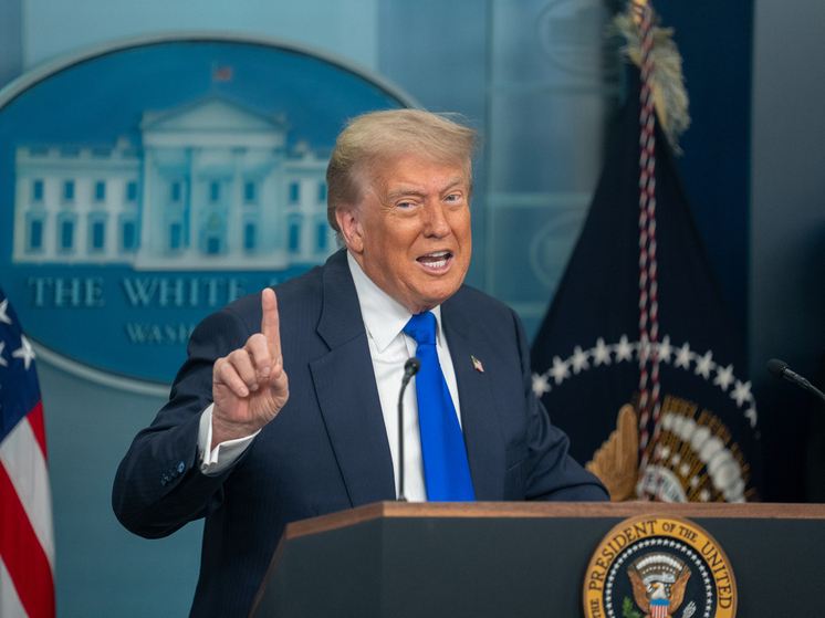 Трамп начинает празднование Дня независимости с подписания спорного закона