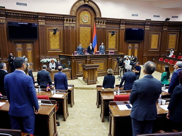 Empresário Karapetyan processa parlamentares armênios por difamação