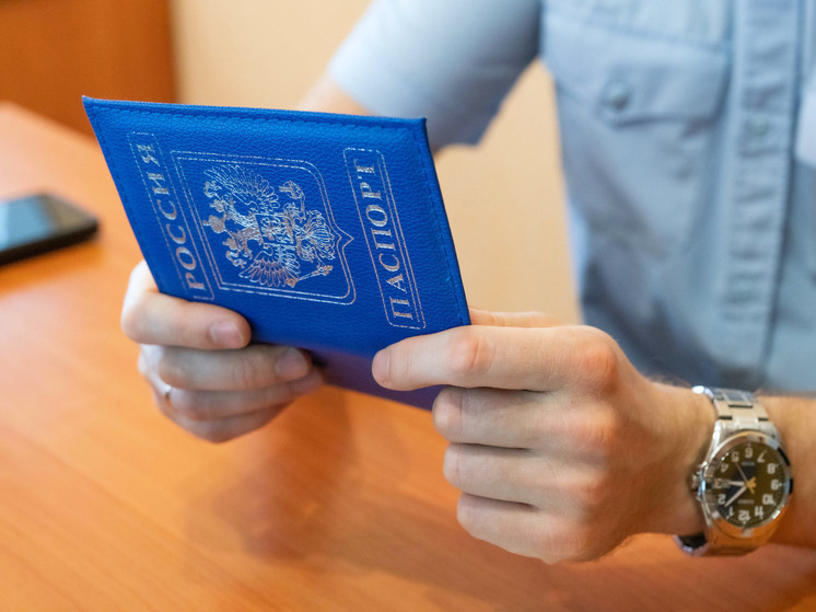 Жительницу Миасса осудят за продажу собственных персональных данных