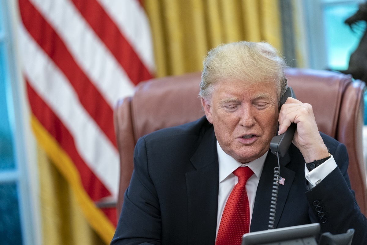 Политолог Асафов: звонок Путину стал подготовкой Трампа к разговору с Зеленским