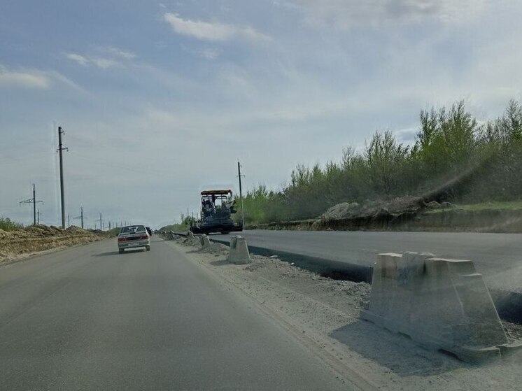 Дорогу к Вольску отремонтируют по новой технологии до конца августа