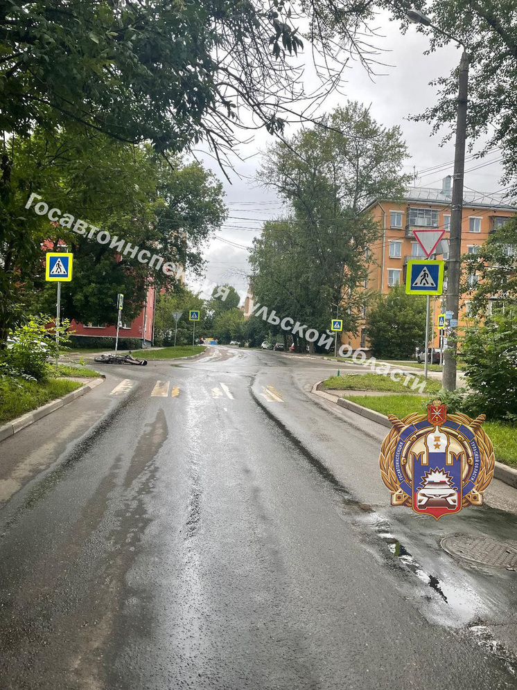 В Туле мотоциклист без прав попал в ДТП