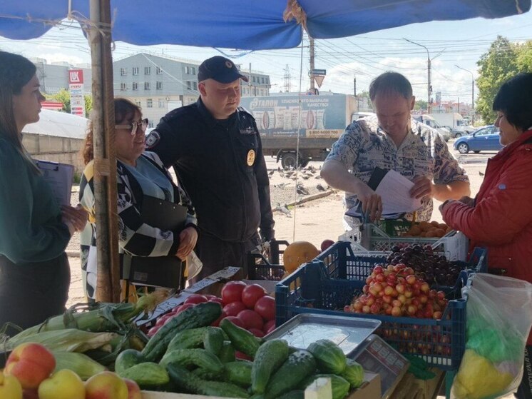 В Курске выявили 15 точек незаконной уличной торговли